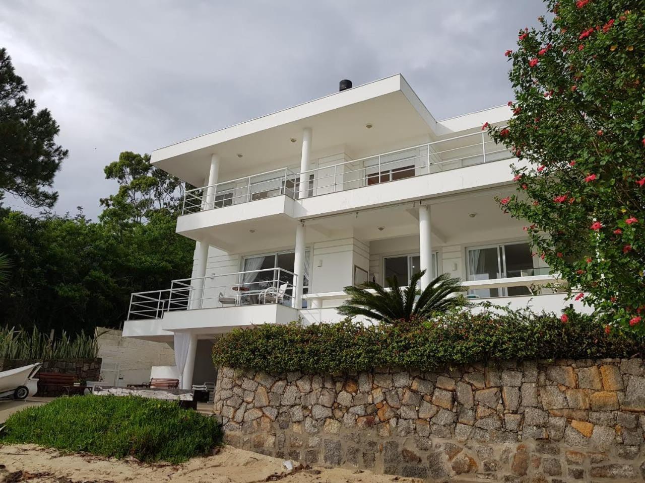 Vila Casa Frente Do Mar Governador Celso Ramos Exteriér fotografie