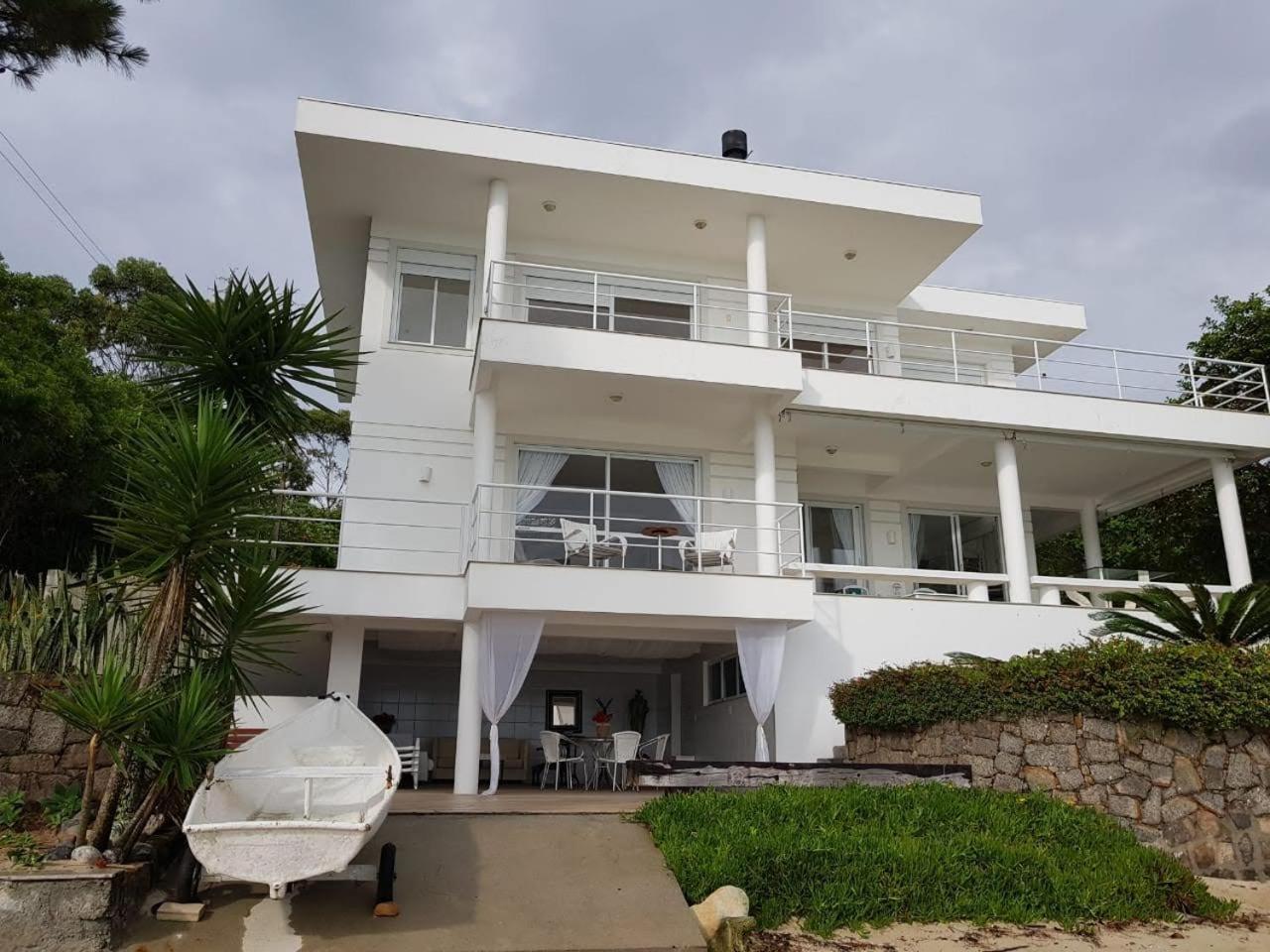 Vila Casa Frente Do Mar Governador Celso Ramos Exteriér fotografie